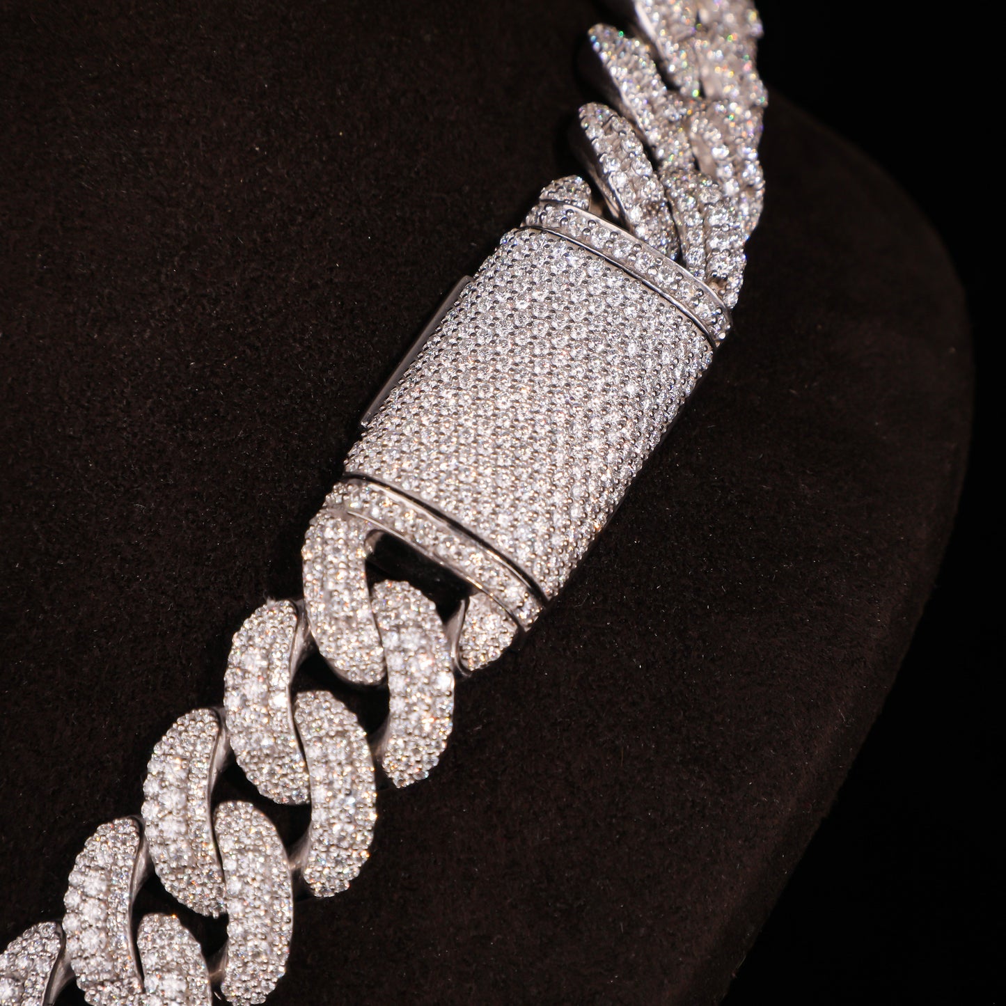 Micro Pavé Iced Cuban Chain – Diamond Look Luxury Chain