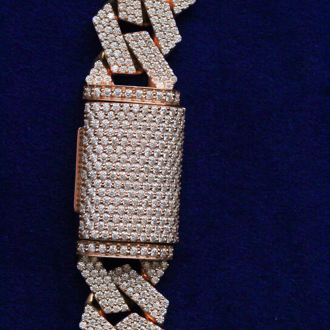 Close-up zoom of locked clasp on Cuban link chain crafted from 925 silver and moissanite, highlighting secure closure and luxury details in fine jewelry.