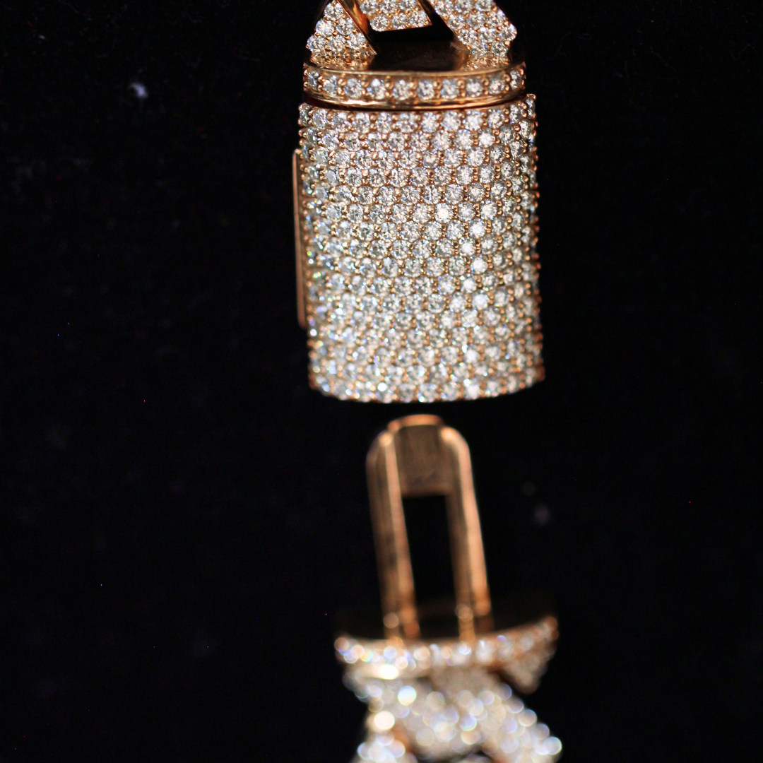 Zoomed-in view of locked clasp on Cuban linking chain made with 925 silver and moissanite, showcasing premium clasp detailing in fine jewelry.