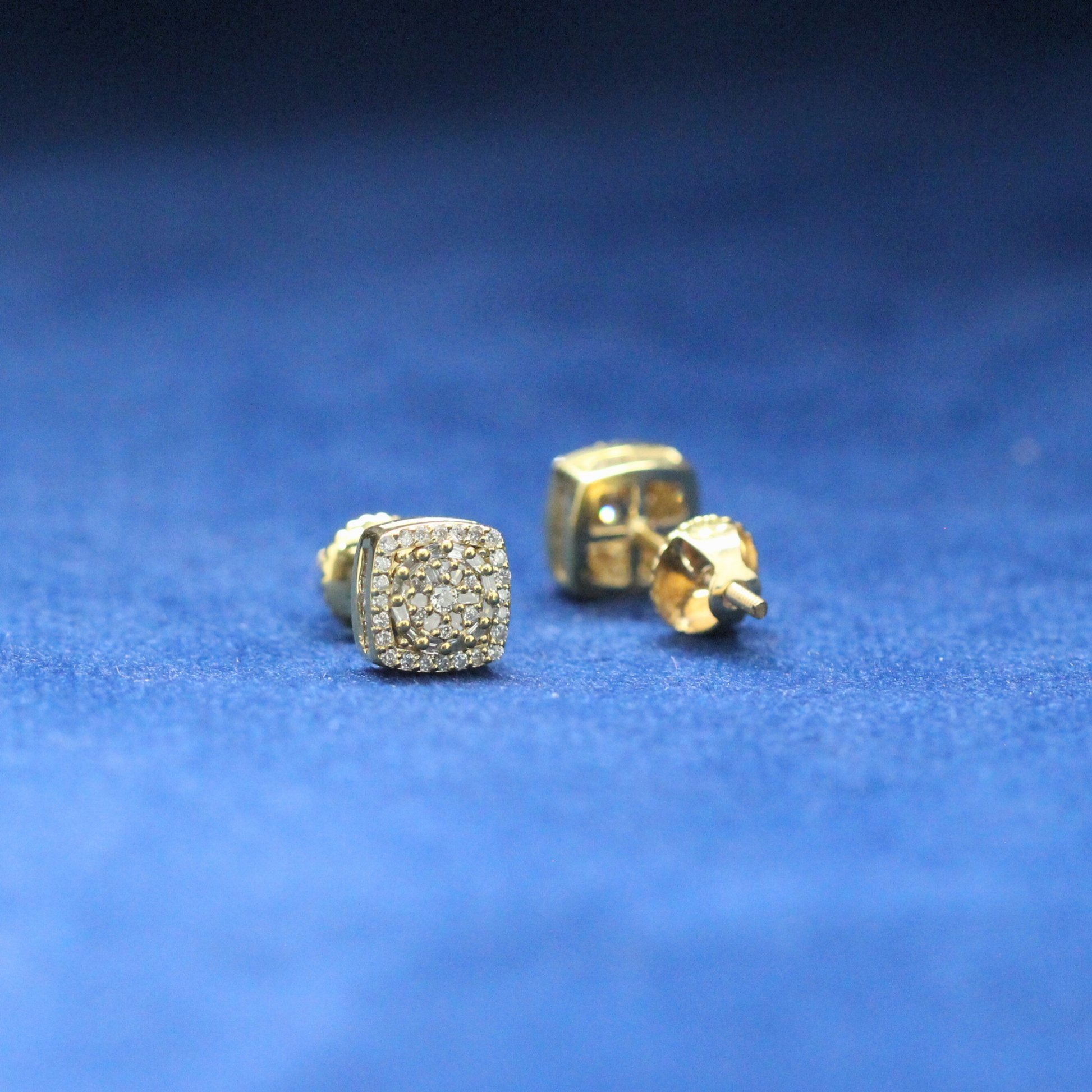 Right-side view of Golden Frost Studs earrings in 925 silver, featuring fully encrusted Moissanite diamonds for a premium hip-hop look.