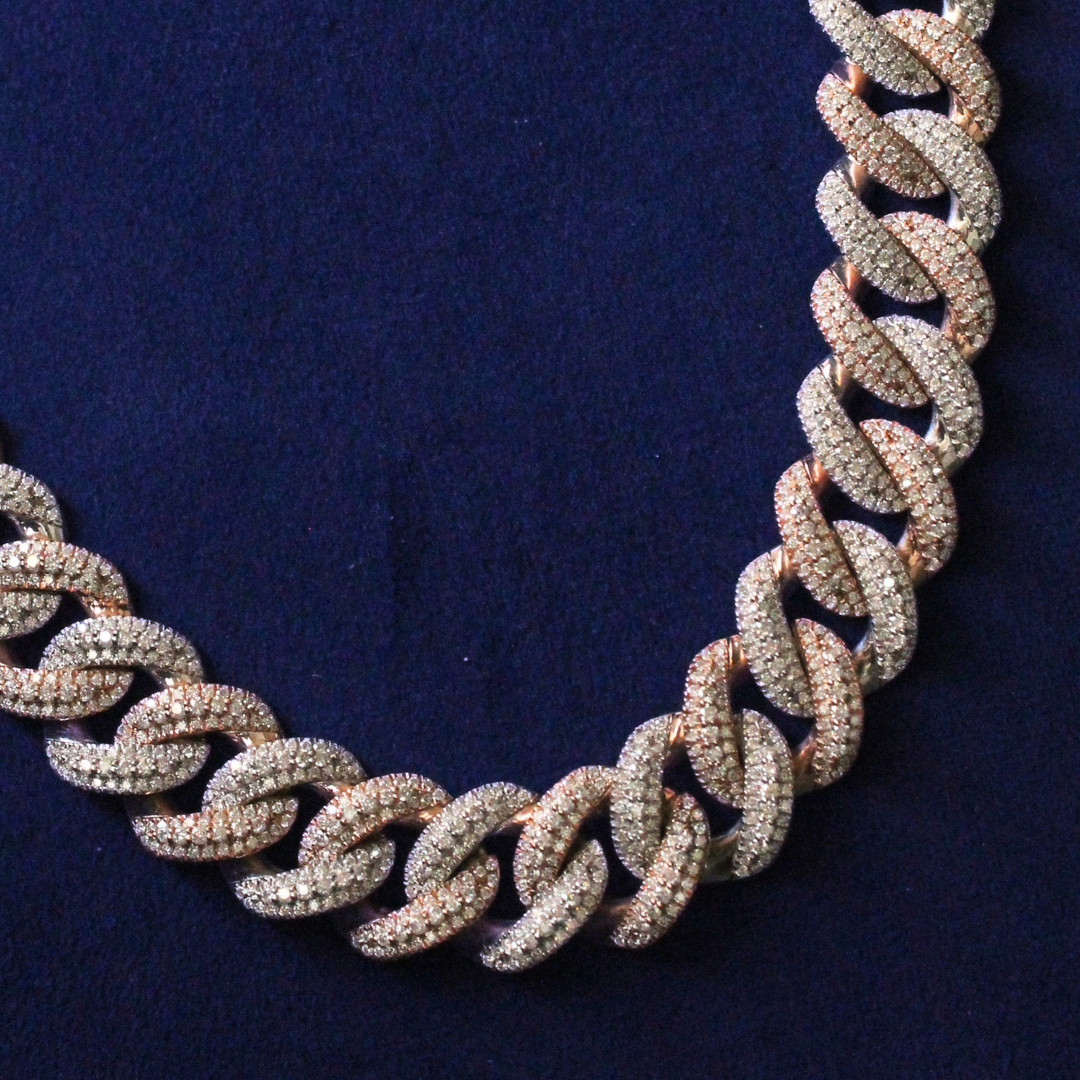 Right angle view of an iced-out Miami Cuban chain in 925 silver, featuring moissanite bling perfect for hip hop jewelry lovers.