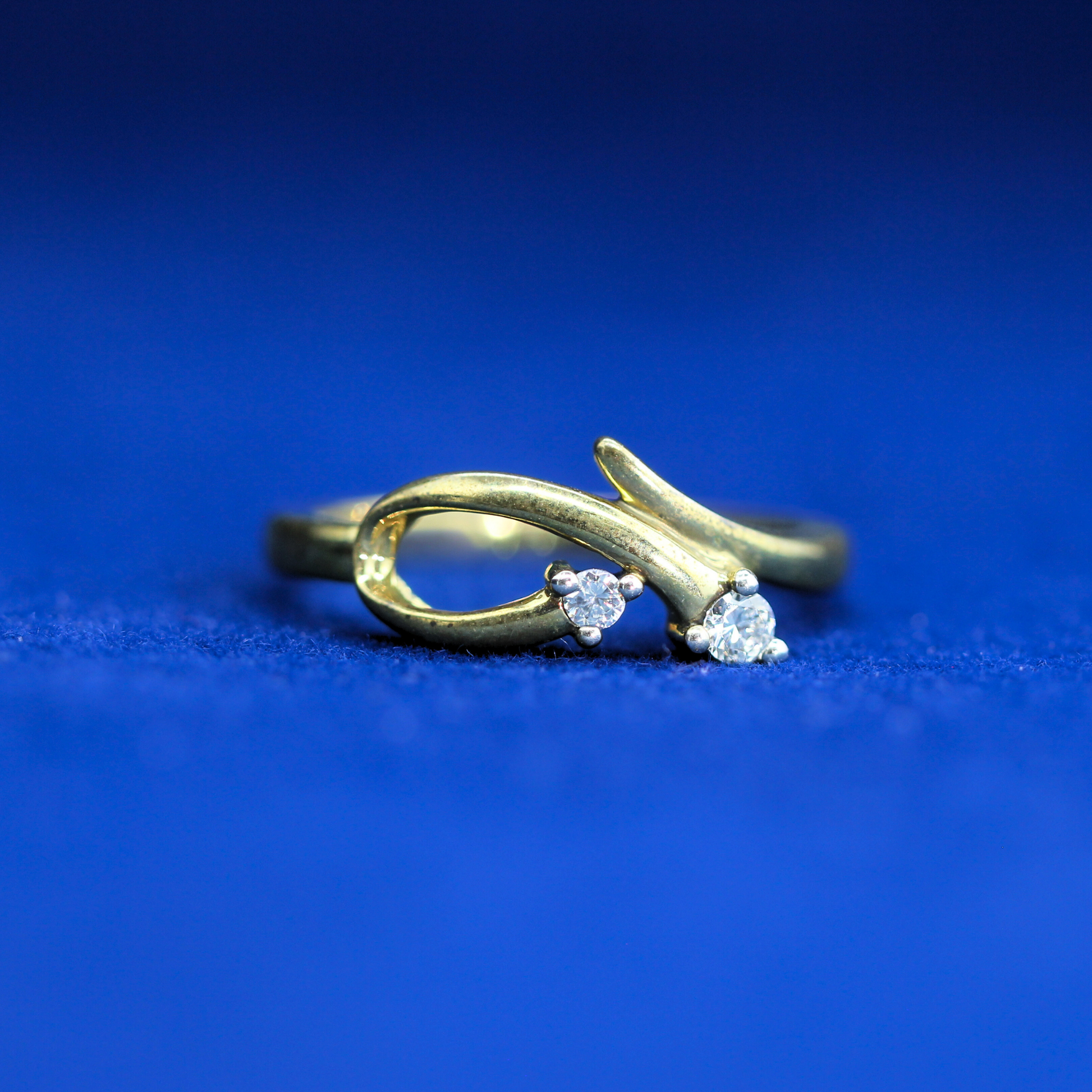 Front view of Golden Embrace Ring – Fine jewelry