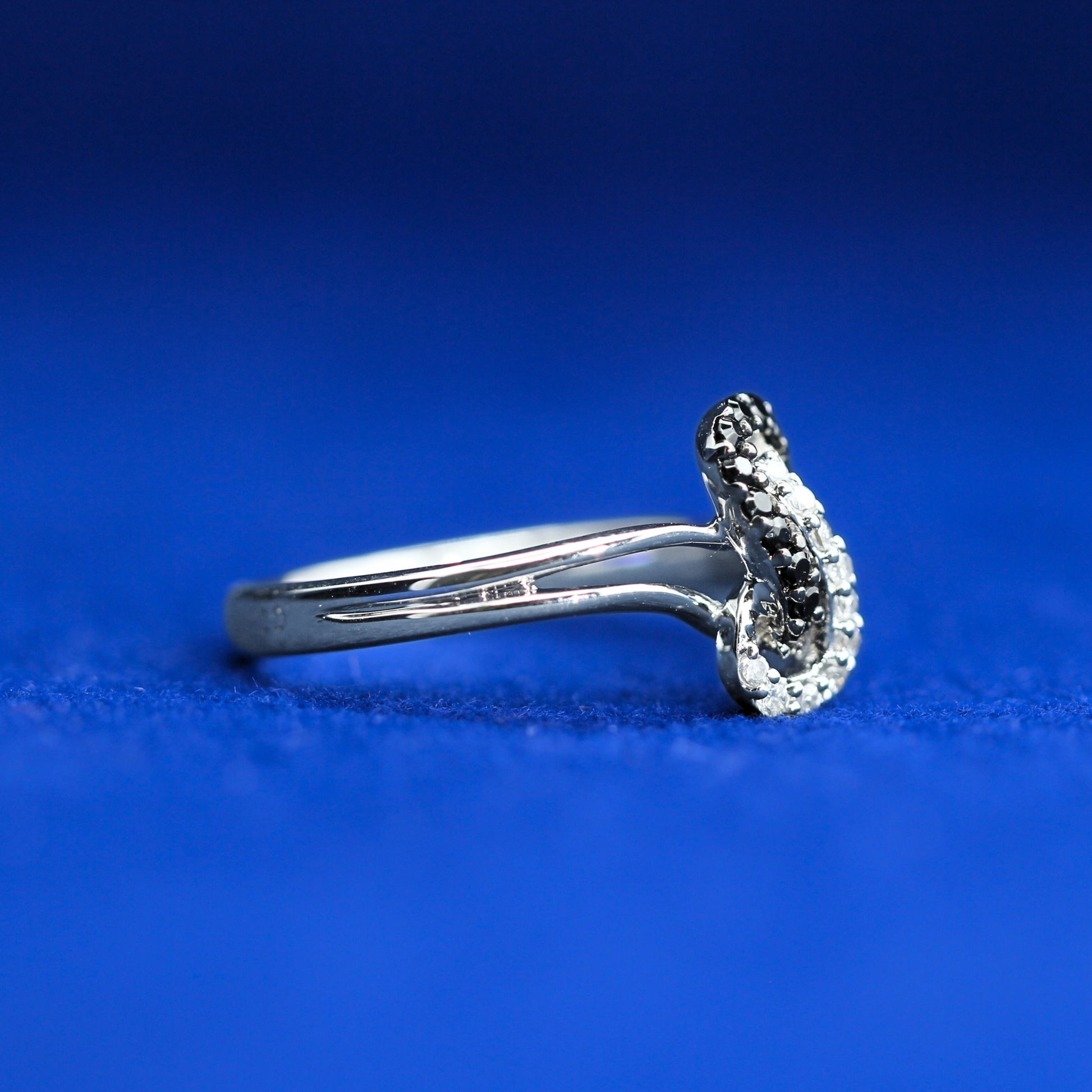 Right side view of Infinite Loop Ring – Fine jewelry