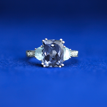 Front view of Royal Sapphire Ring – Fine jewelry
