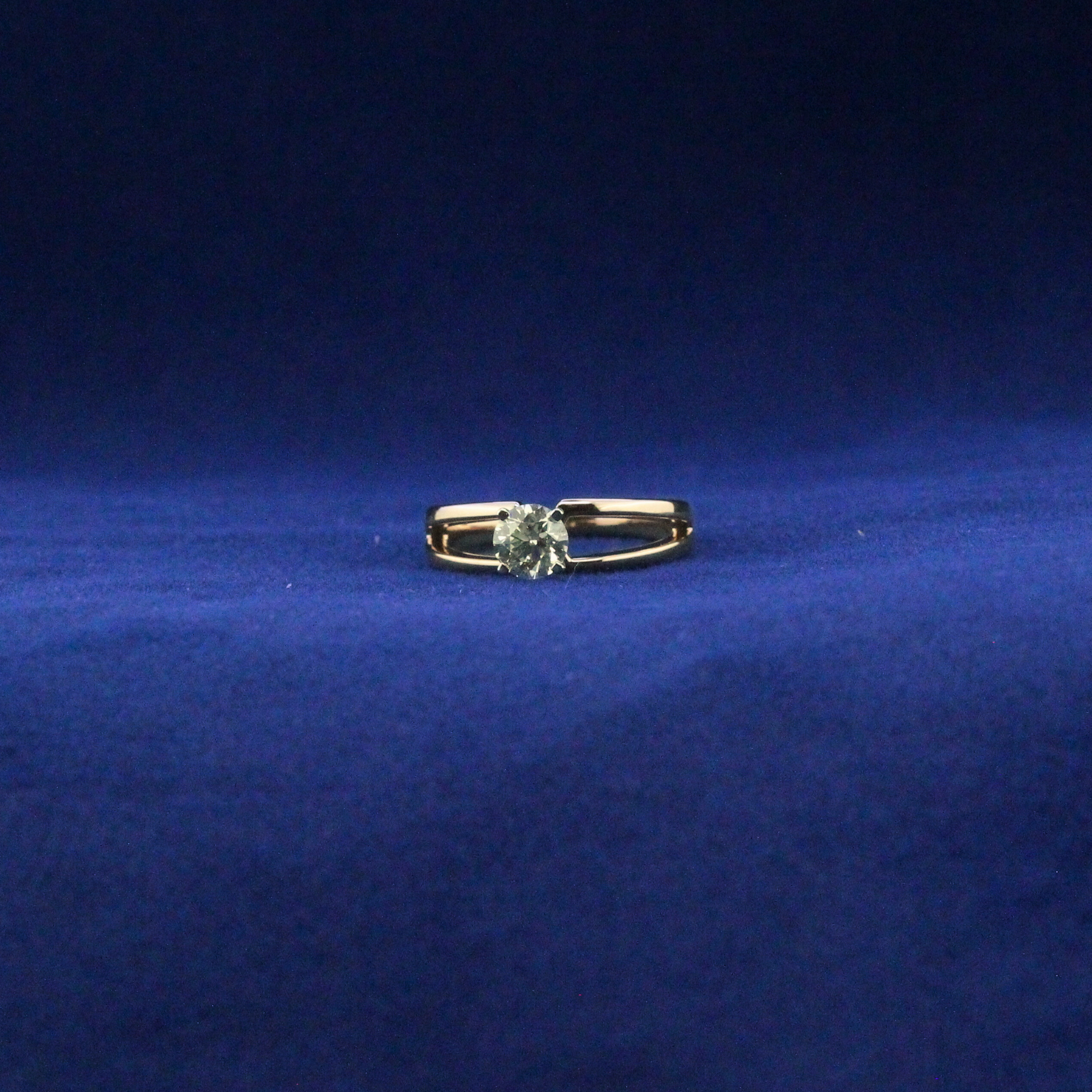 Front view of Solitaire Diamond Ring with Moissanite diamond – Fine jewelry