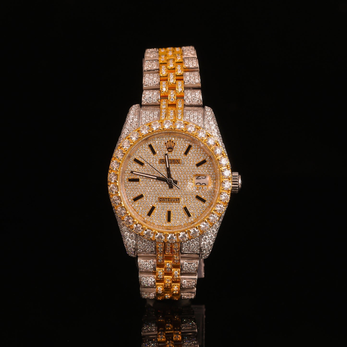 Gold Tone Iced Out Diamond Watch – Date Display Luxury Statement Timepiece