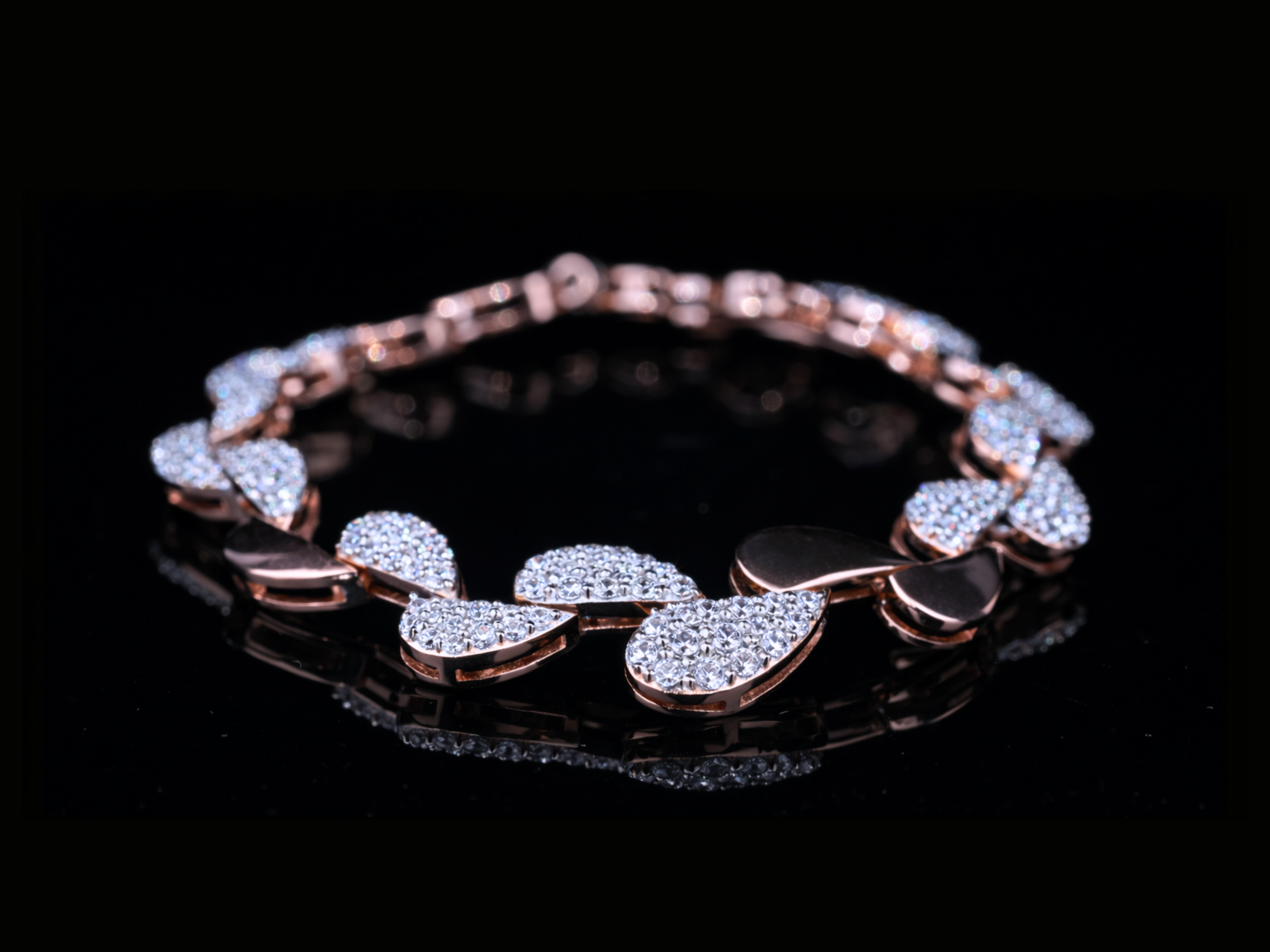 Iced-Out Animal Diamond Bracelet | Luxury Hip Hop Bracelet in Gold & Silver