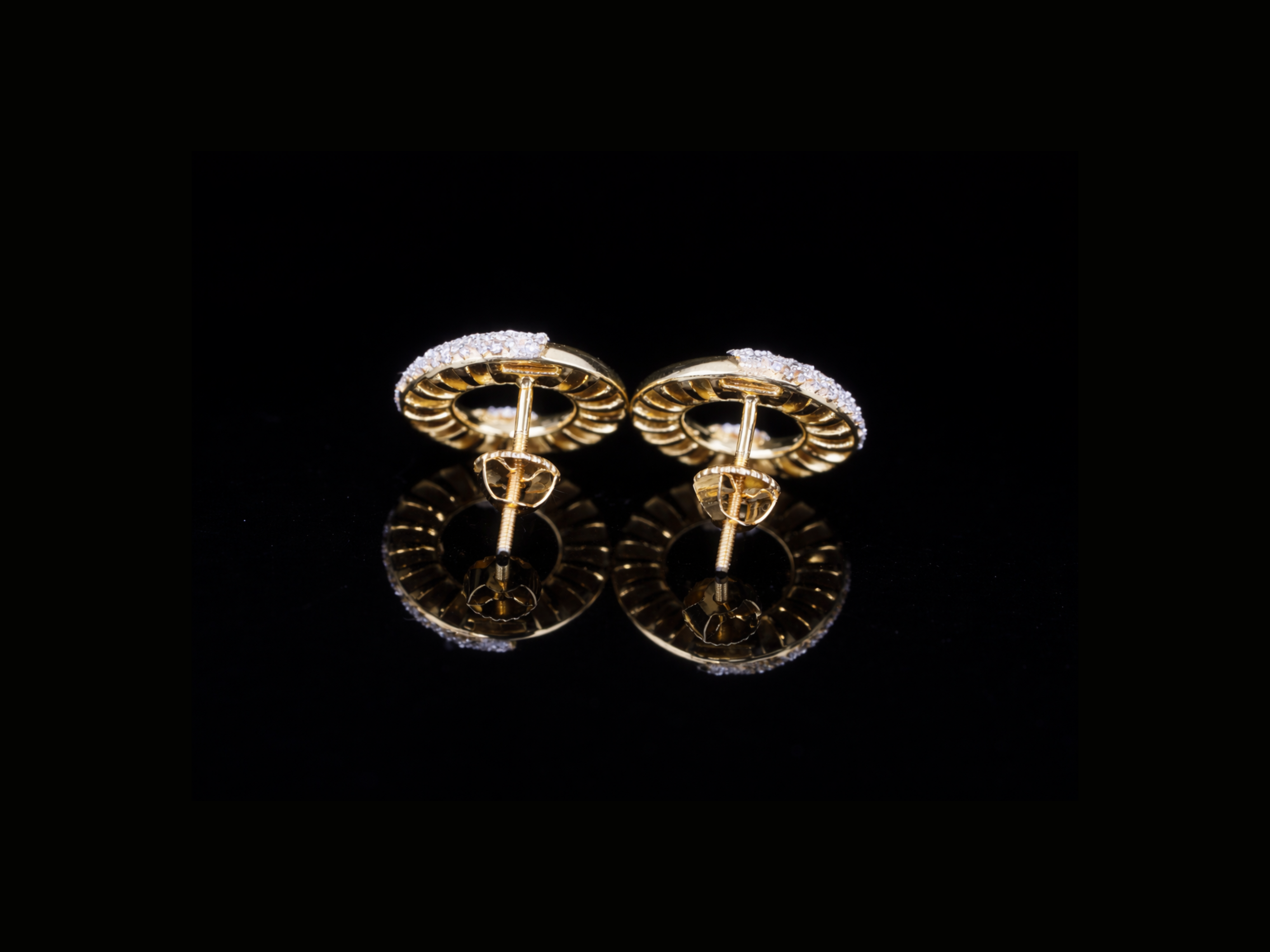 Luxury Diamond Circle Stud Earrings | 18K, 14K, 10K Gold & Silver