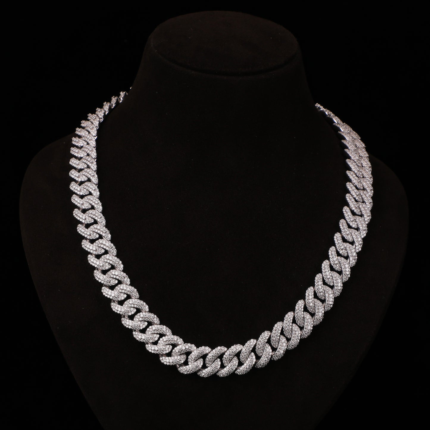 Iced Cuban Link Chain – Micro Pavé Diamond Hip Hop Necklace with Box Clasp