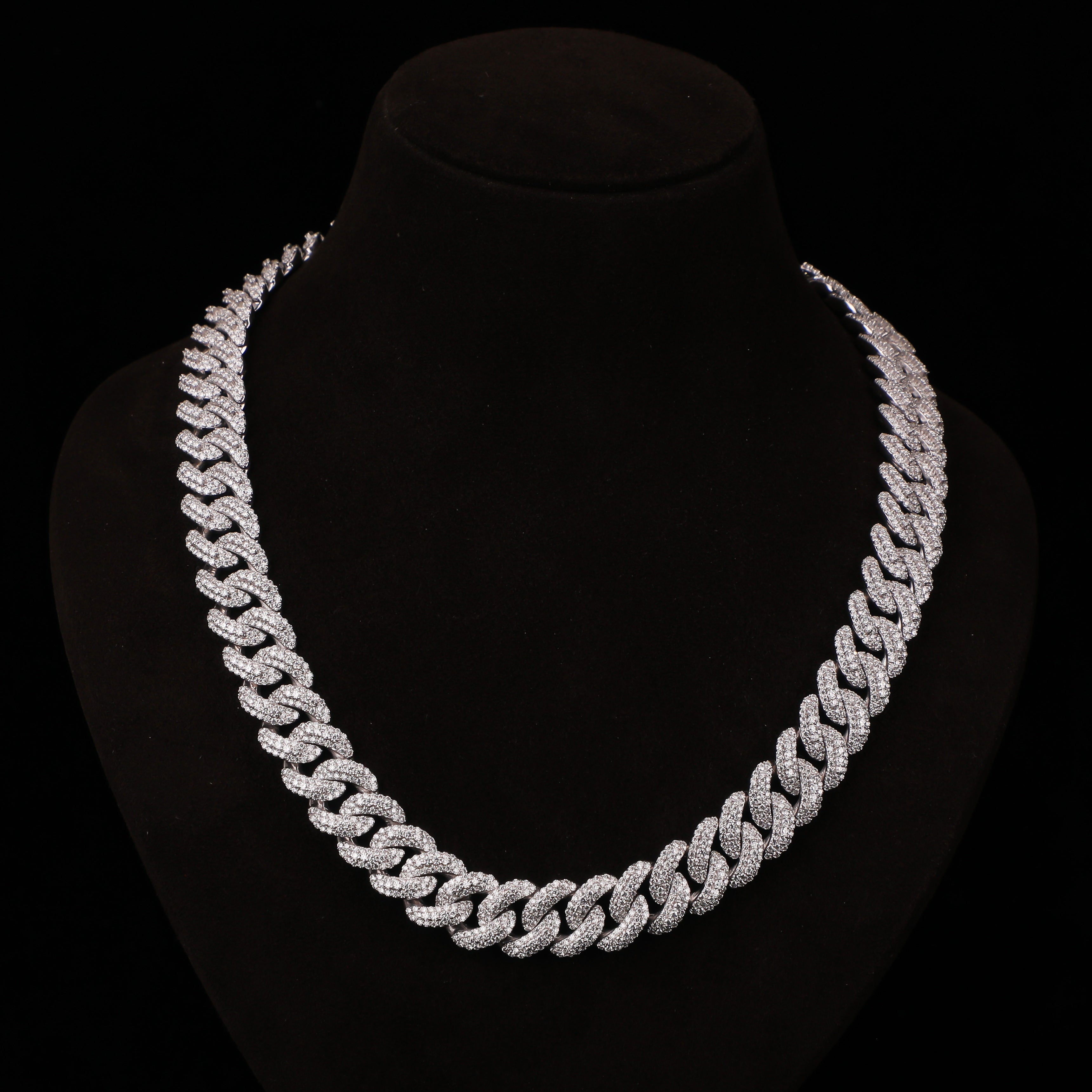 Iced Cuban Link Chain – Micro Pavé Diamond Hip Hop Necklace with Box Clasp