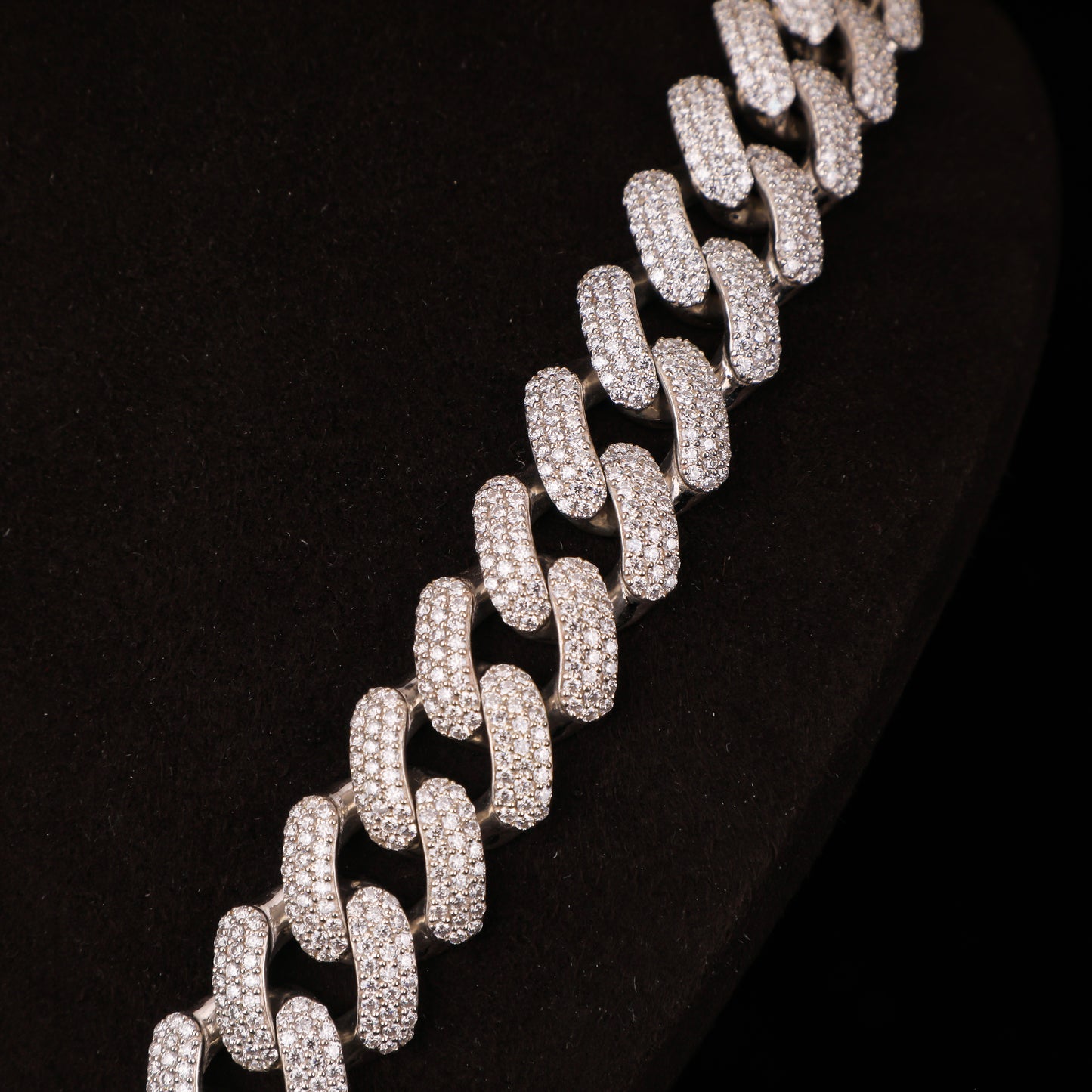 Micro Pavé Iced Cuban Chain – Diamond Hip Hop Necklace with Box Clasp