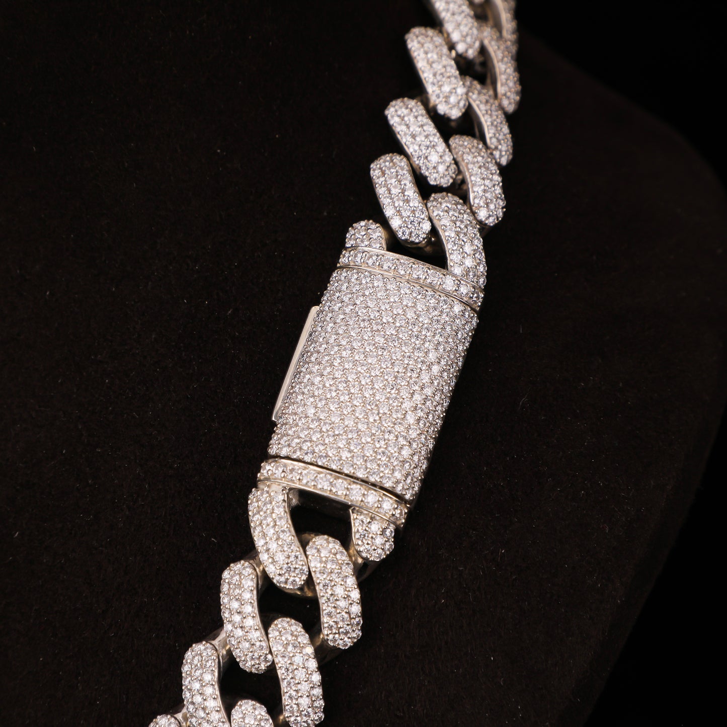 Micro Pavé Iced Cuban Chain – Diamond Hip Hop Necklace with Box Clasp