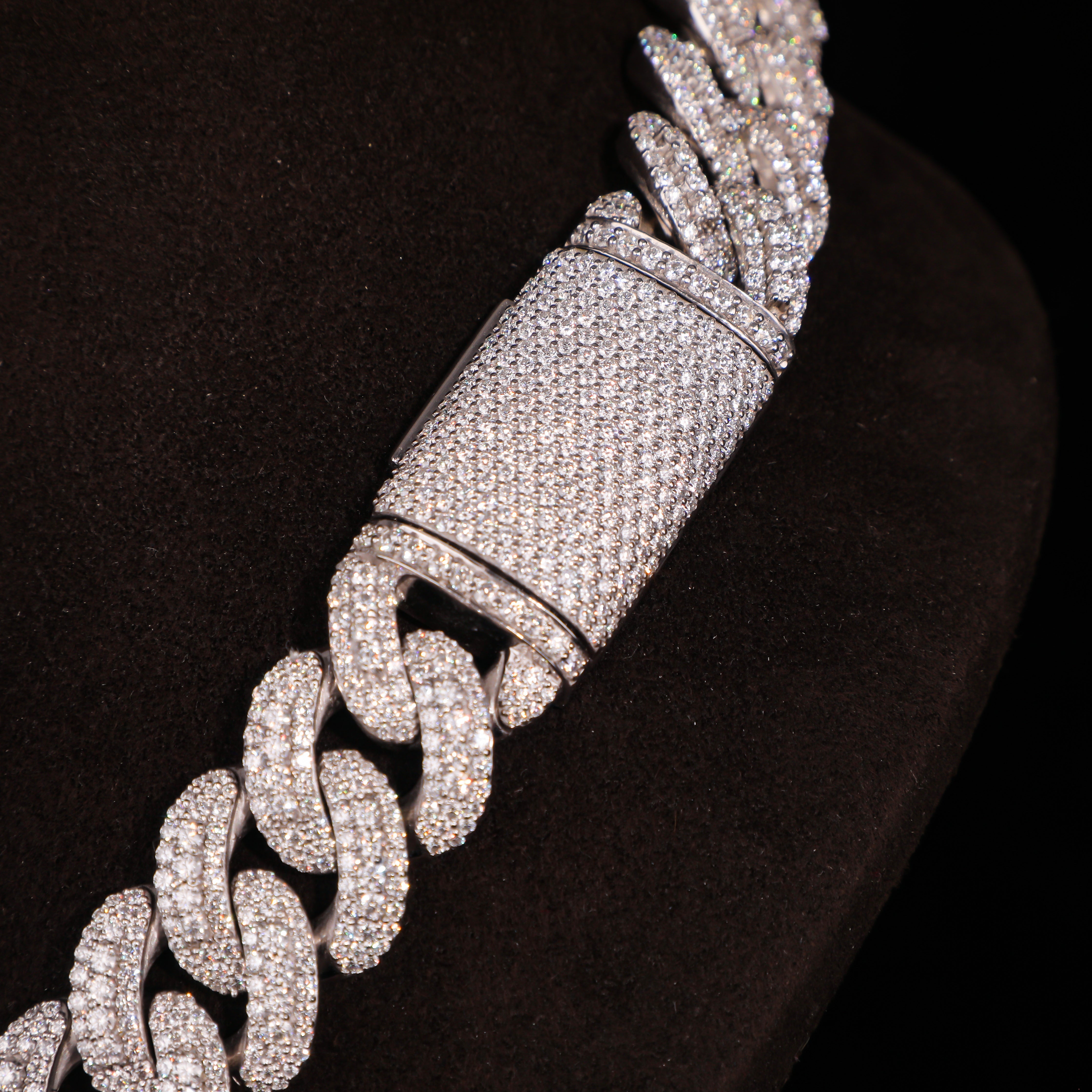 Micro Pavé Iced Cuban Chain – Diamond Look Luxury Chain