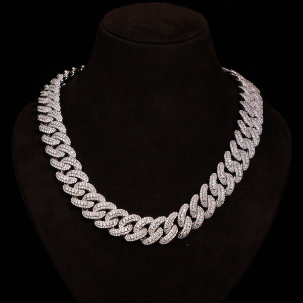 Iced Oval Link Chain – Diamond Designer Necklace