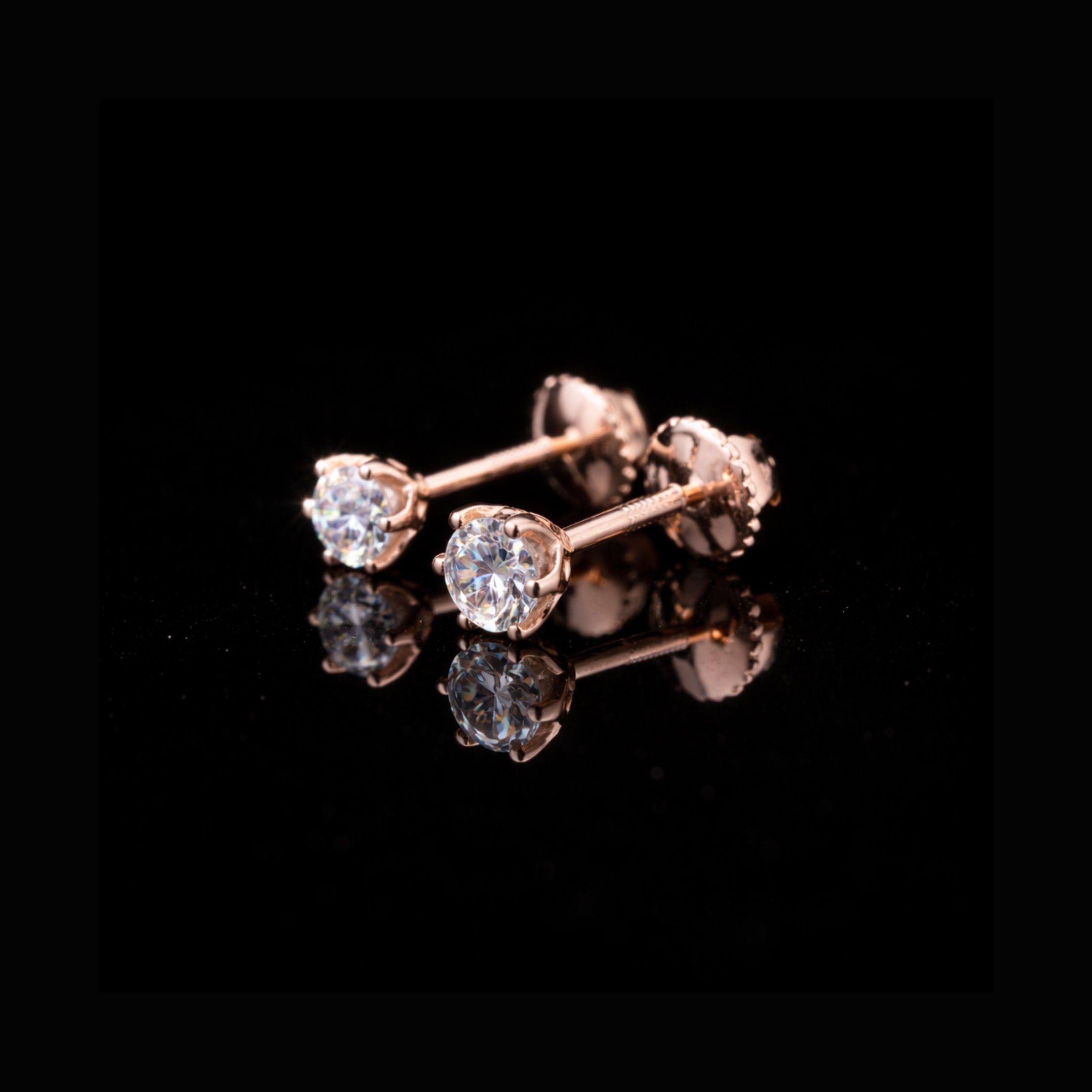 Solid Gold Round Diamond Stud Earrings – 10K 14K 18K Gold