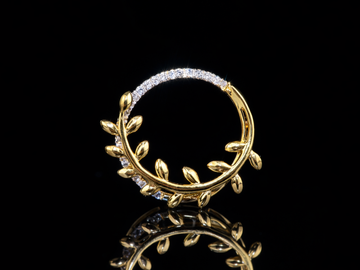 Luxury Diamond Leaf Circle Pendant Necklace | 18K, 14K, 10K Gold & Silver