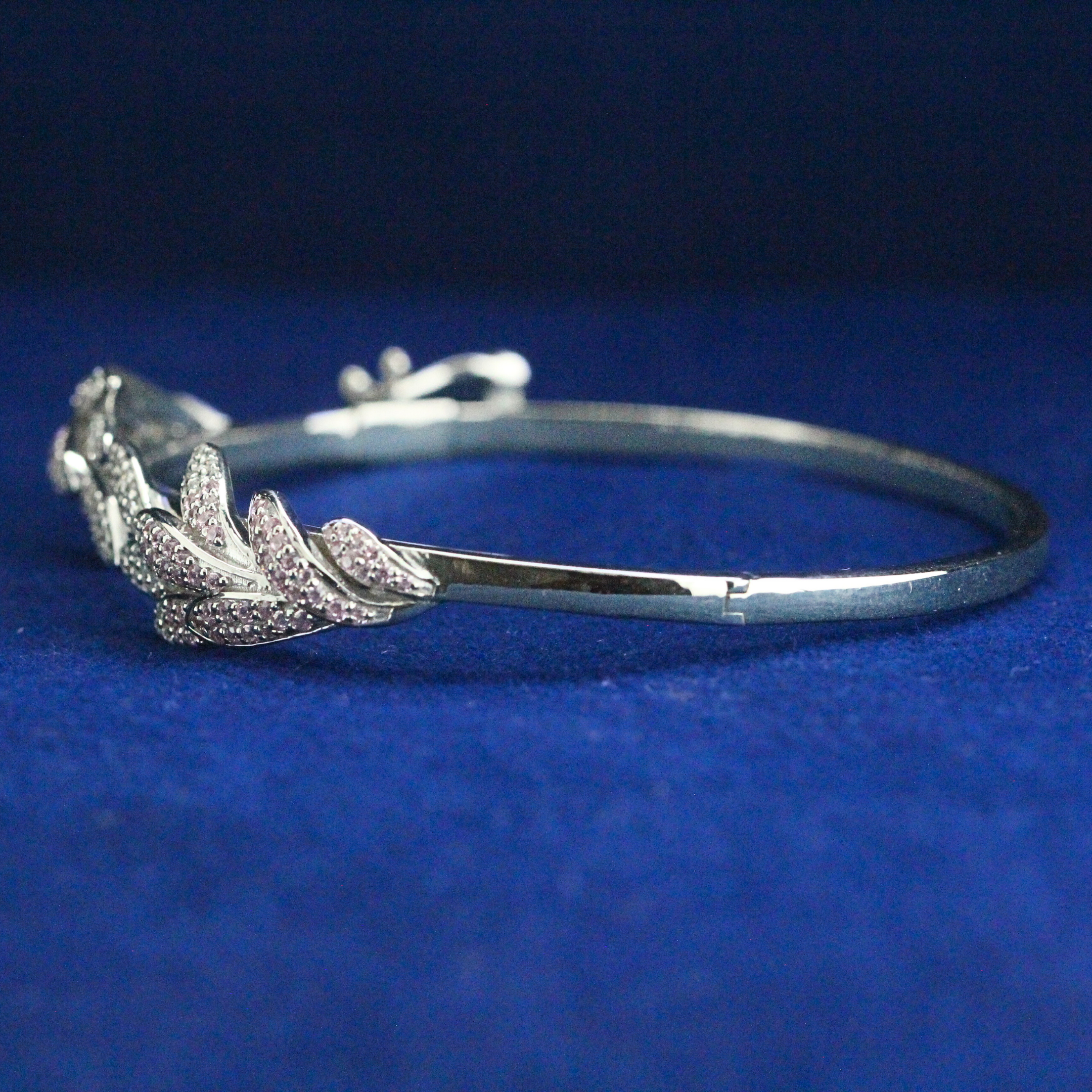 TWILIGHT LEAF BRACELET