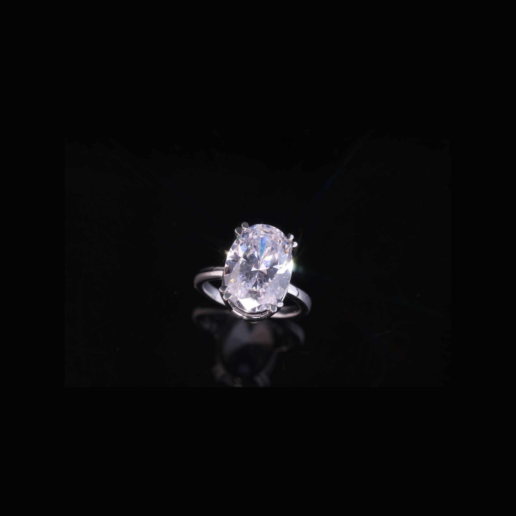 Oval Cut Solitaire Engagement Ring – Solid Gold 10K 14K 18K