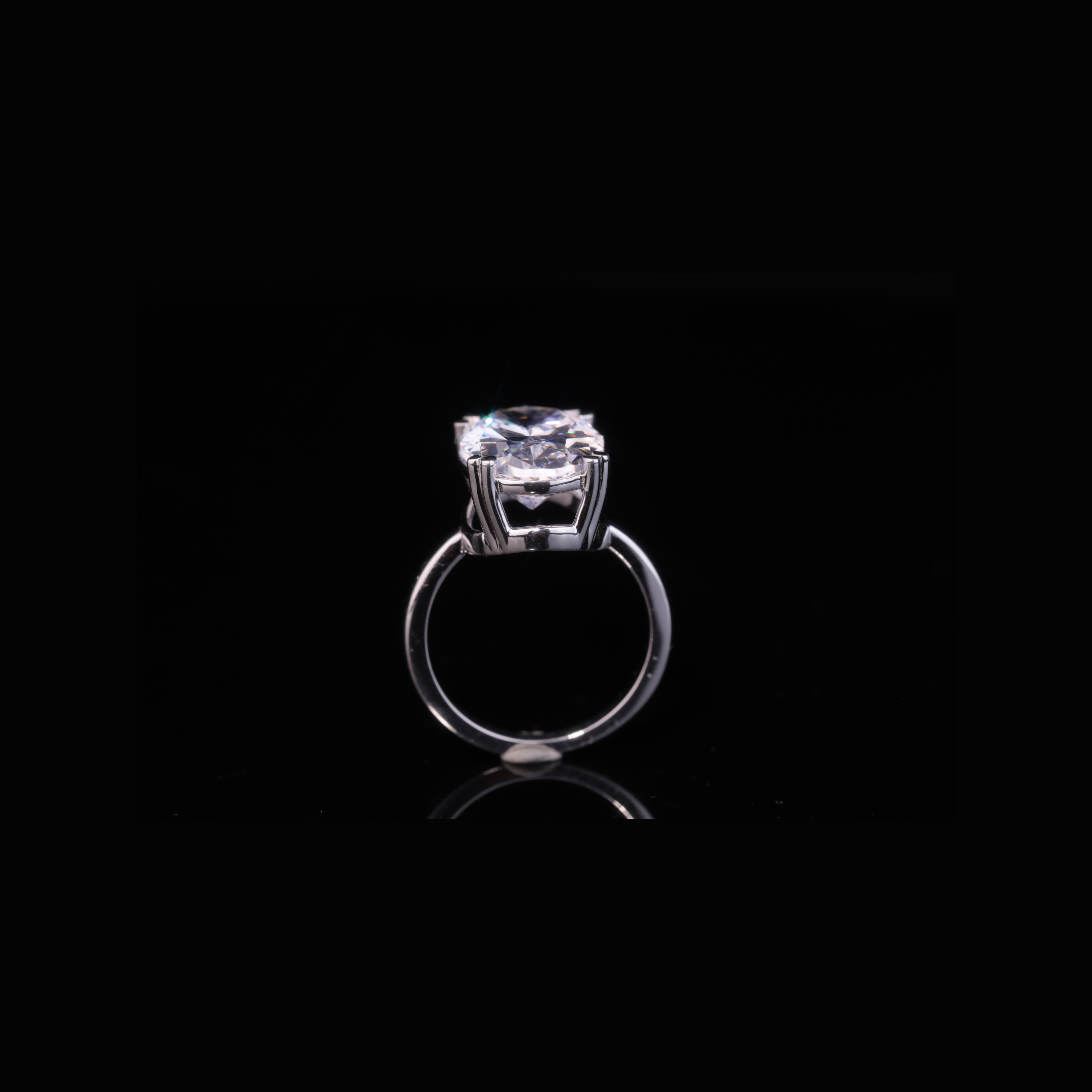 Oval Cut Solitaire Engagement Ring – Solid Gold 10K 14K 18K