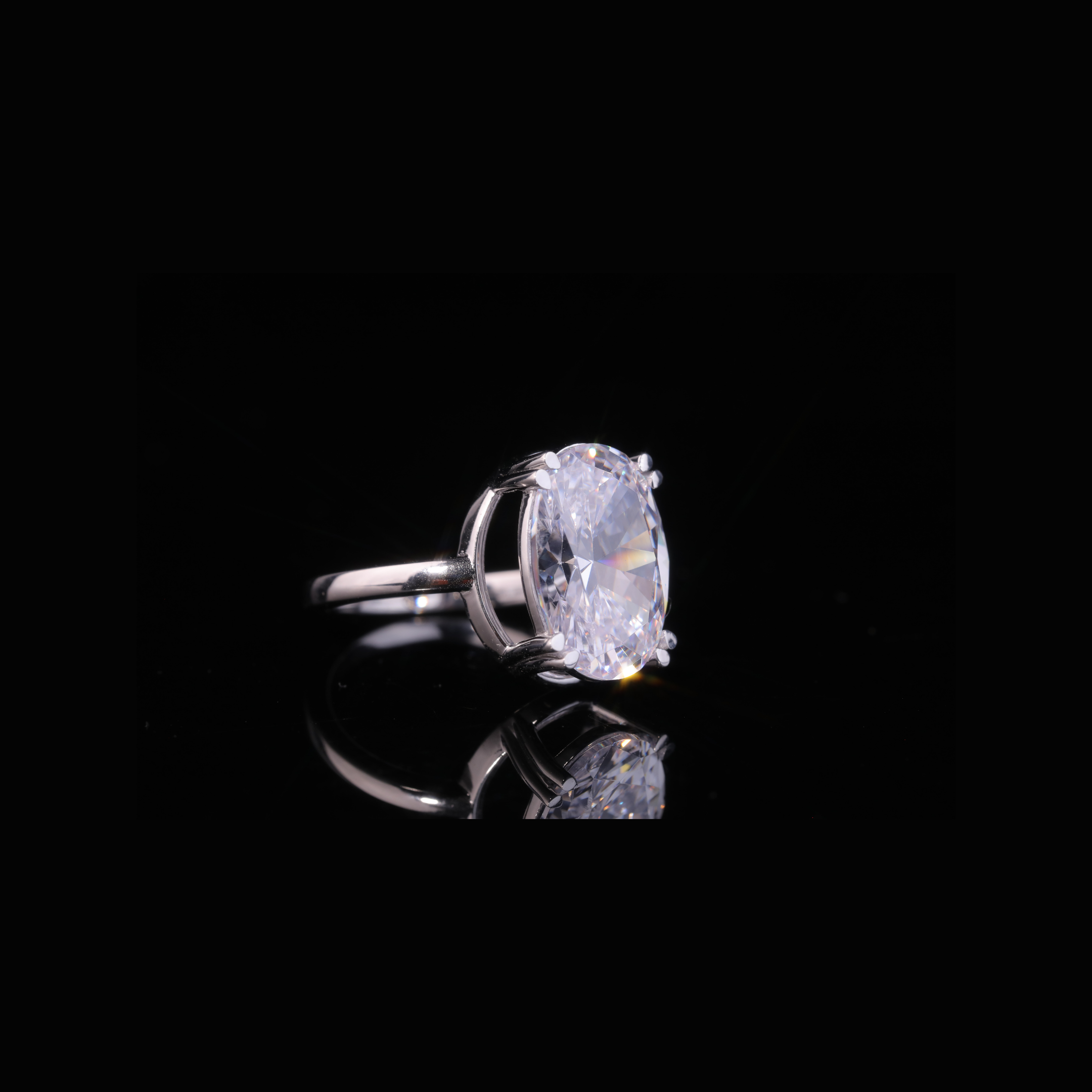 Oval Cut Solitaire Engagement Ring – Solid Gold 10K 14K 18K