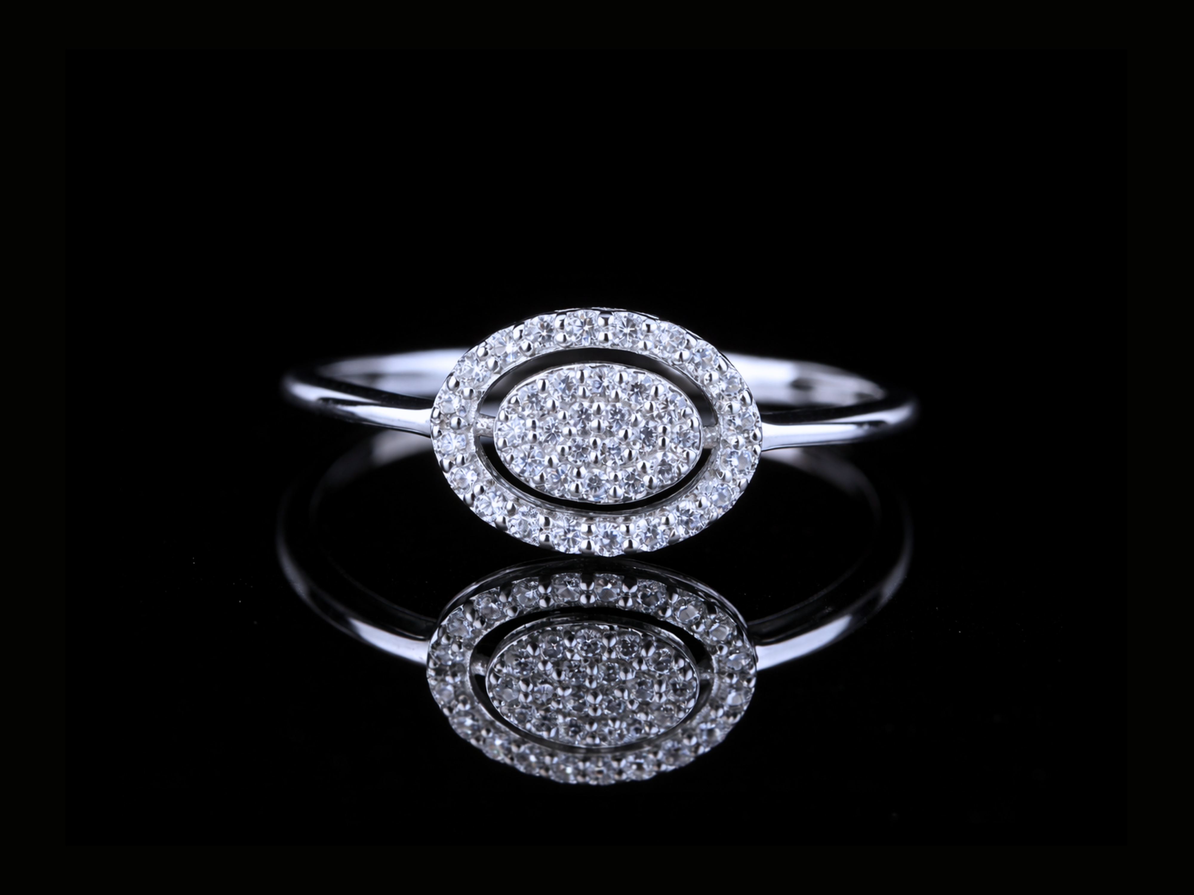 Oval Pavé Diamond Halo Ring | 18KT, 14KT, 10KT Gold & Silver Available