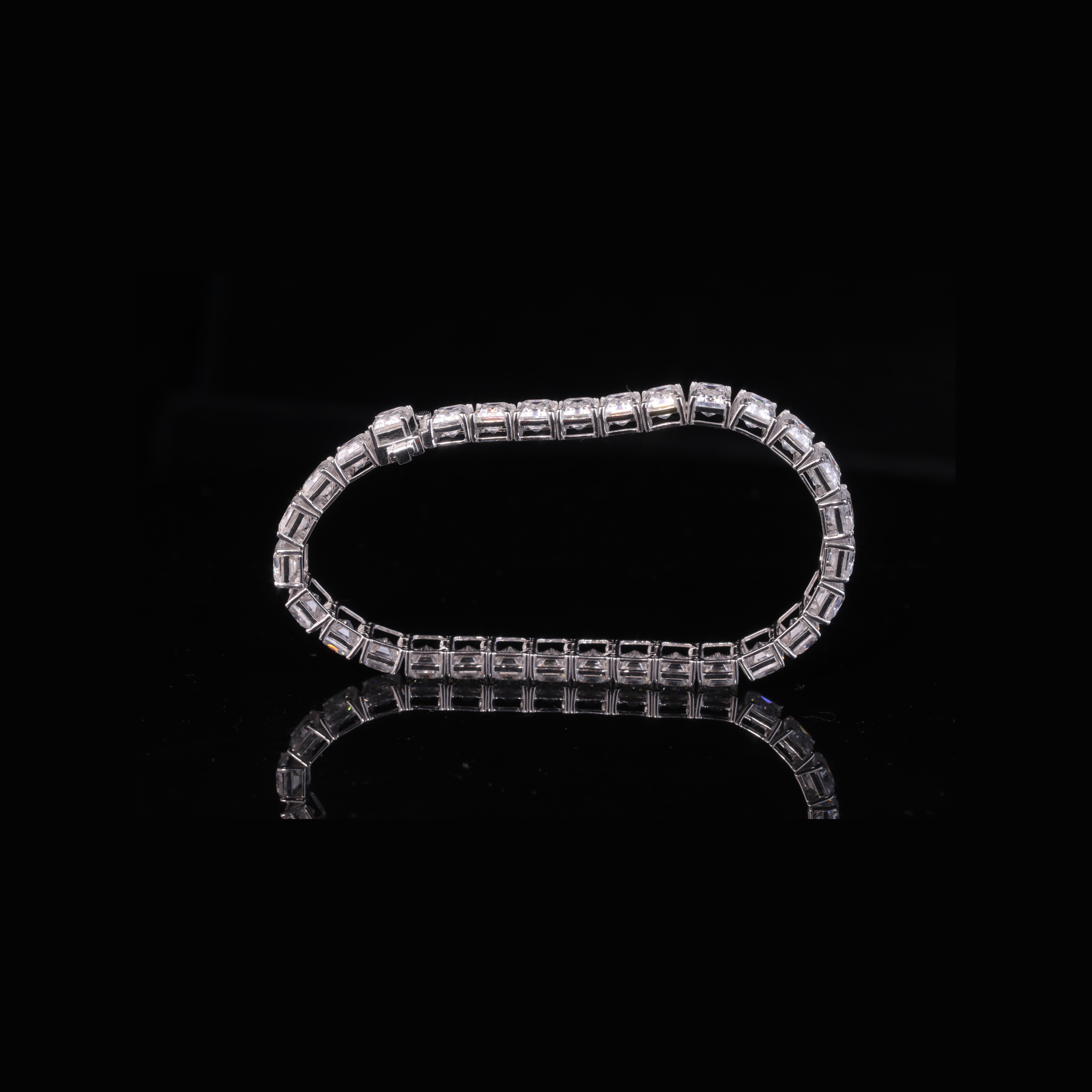 Emerald Cut Diamond Tennis Bracelet – Solid Gold 10K 14K 18K