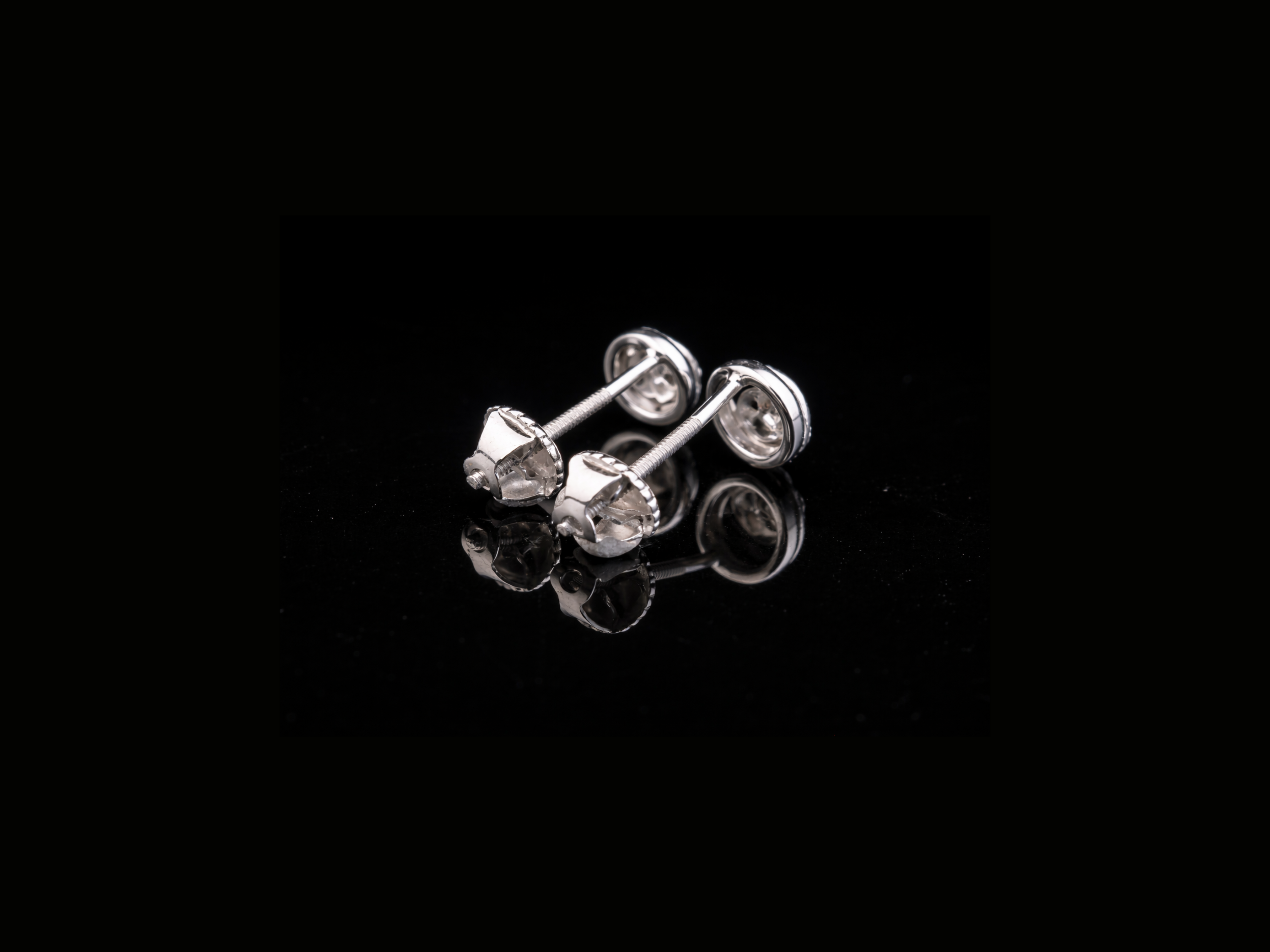 Round Diamond Swirl Stud Earrings | 18K, 14K, 10K Gold & Silver