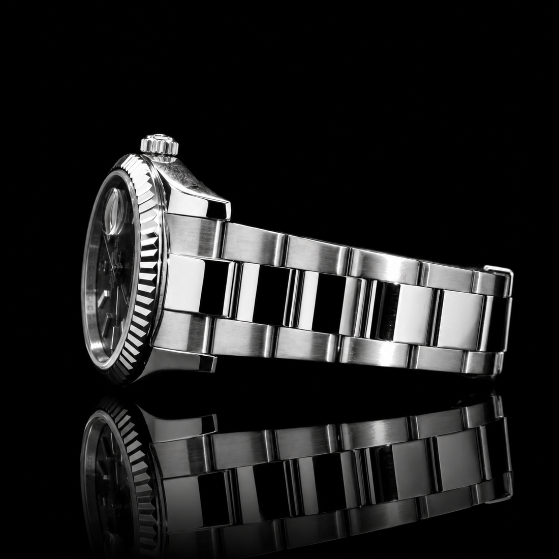 Sleek Gunmetal Grey Dial Watch