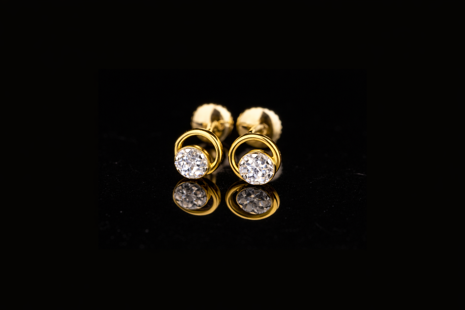 Round Diamond Swirl Stud Earrings | 18K, 14K, 10K Gold & Silver