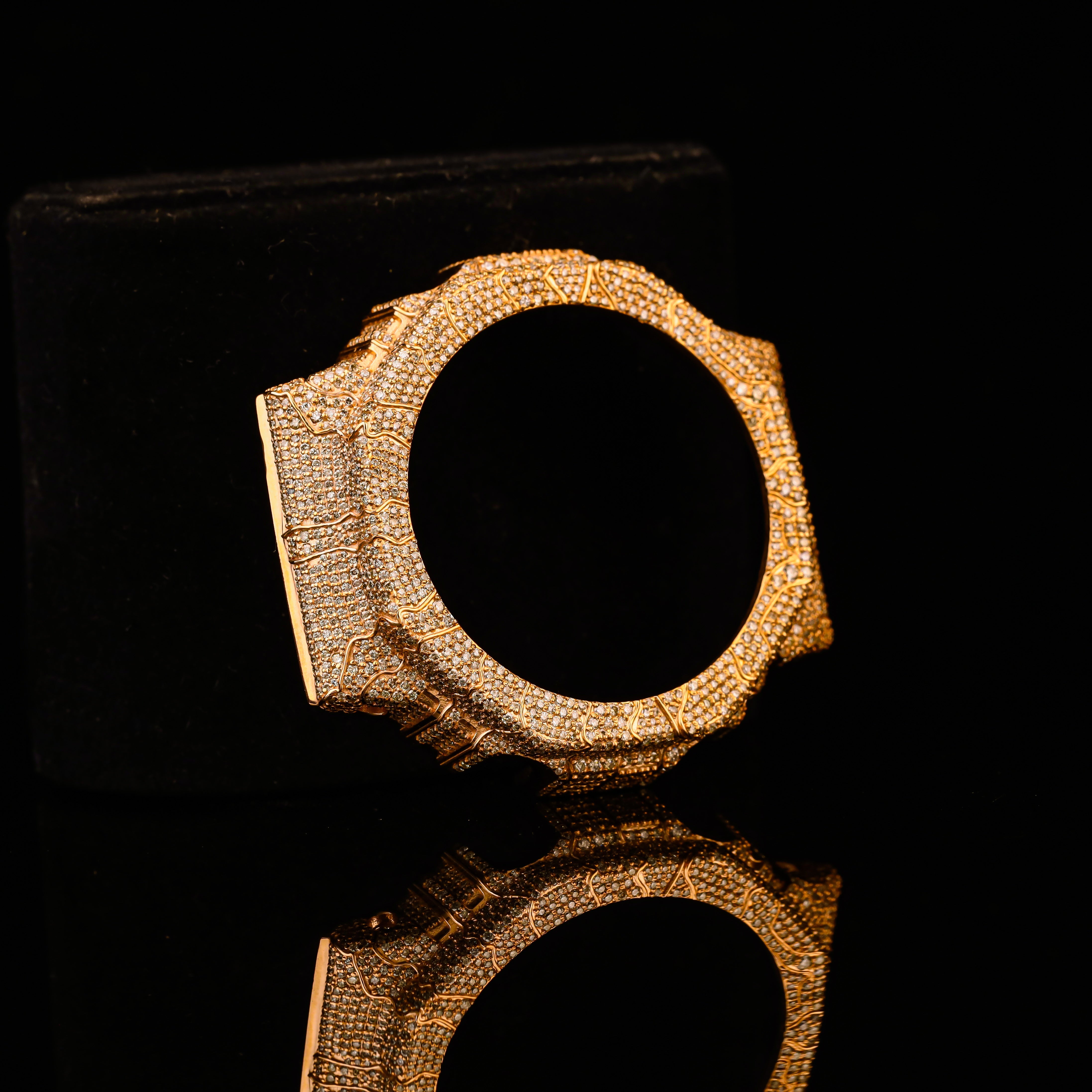 Cracked Flooded Diamond GA2100 Gold Bezel
