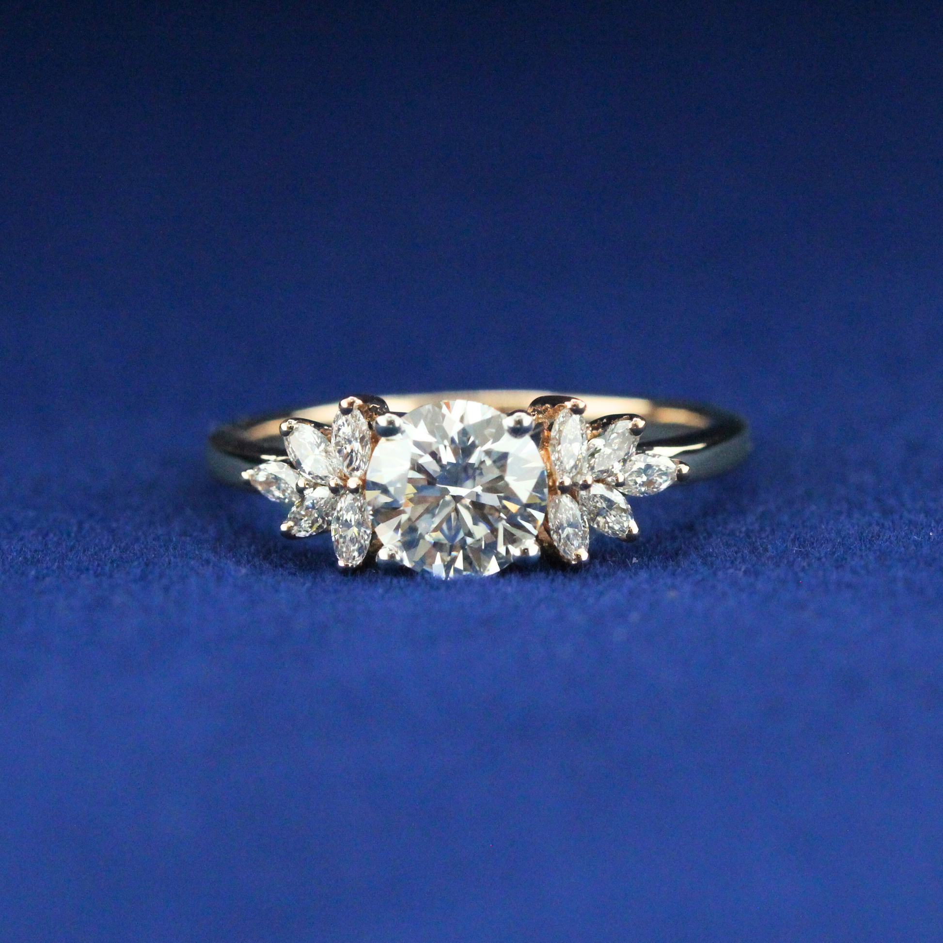 Front view of round cluster ring featuring moissanite diamonds set in 925 silver, blending fine jewelry elegance with hip hop flair.

