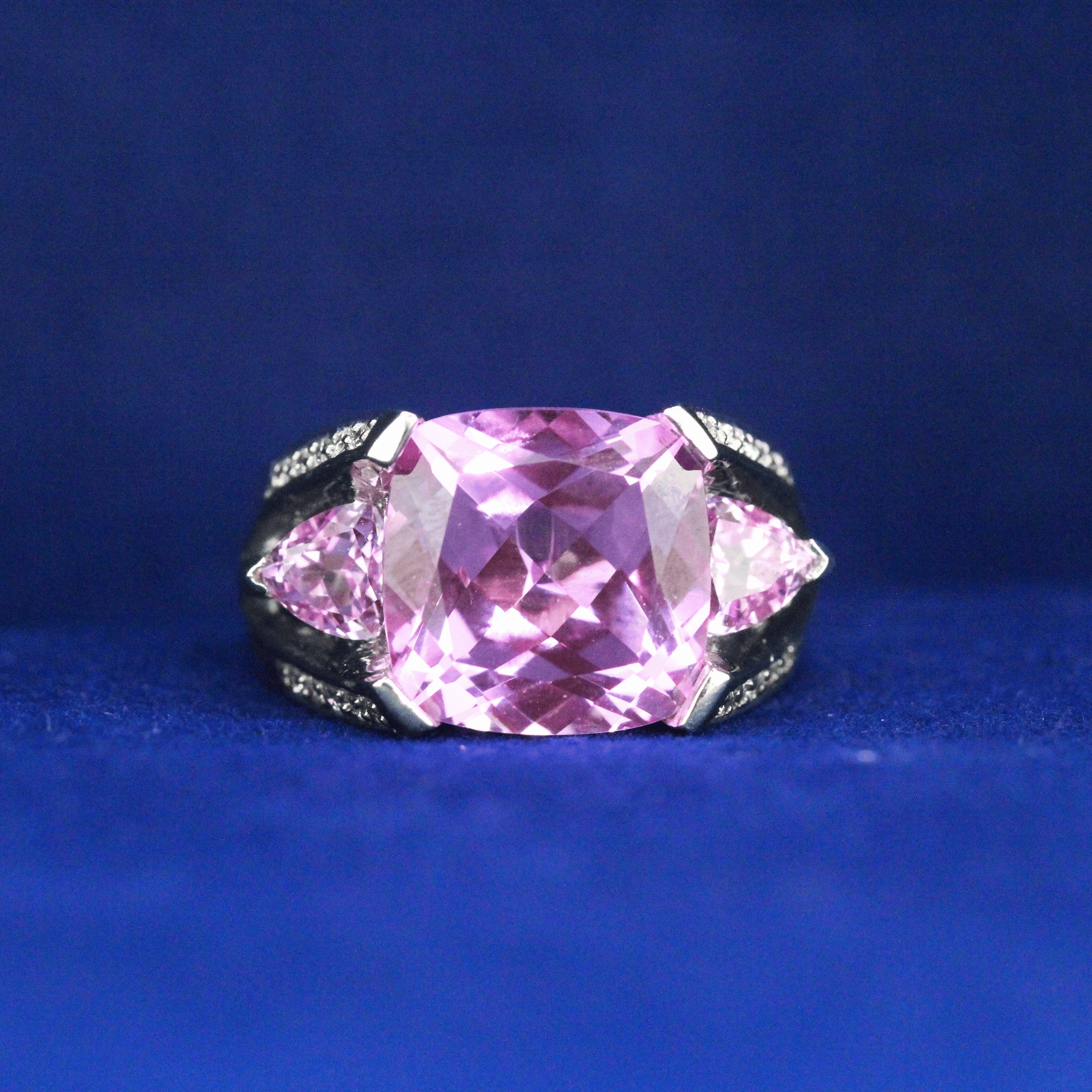 Front view of Pink Cushion Zirconia Ring – Fine jewelry

