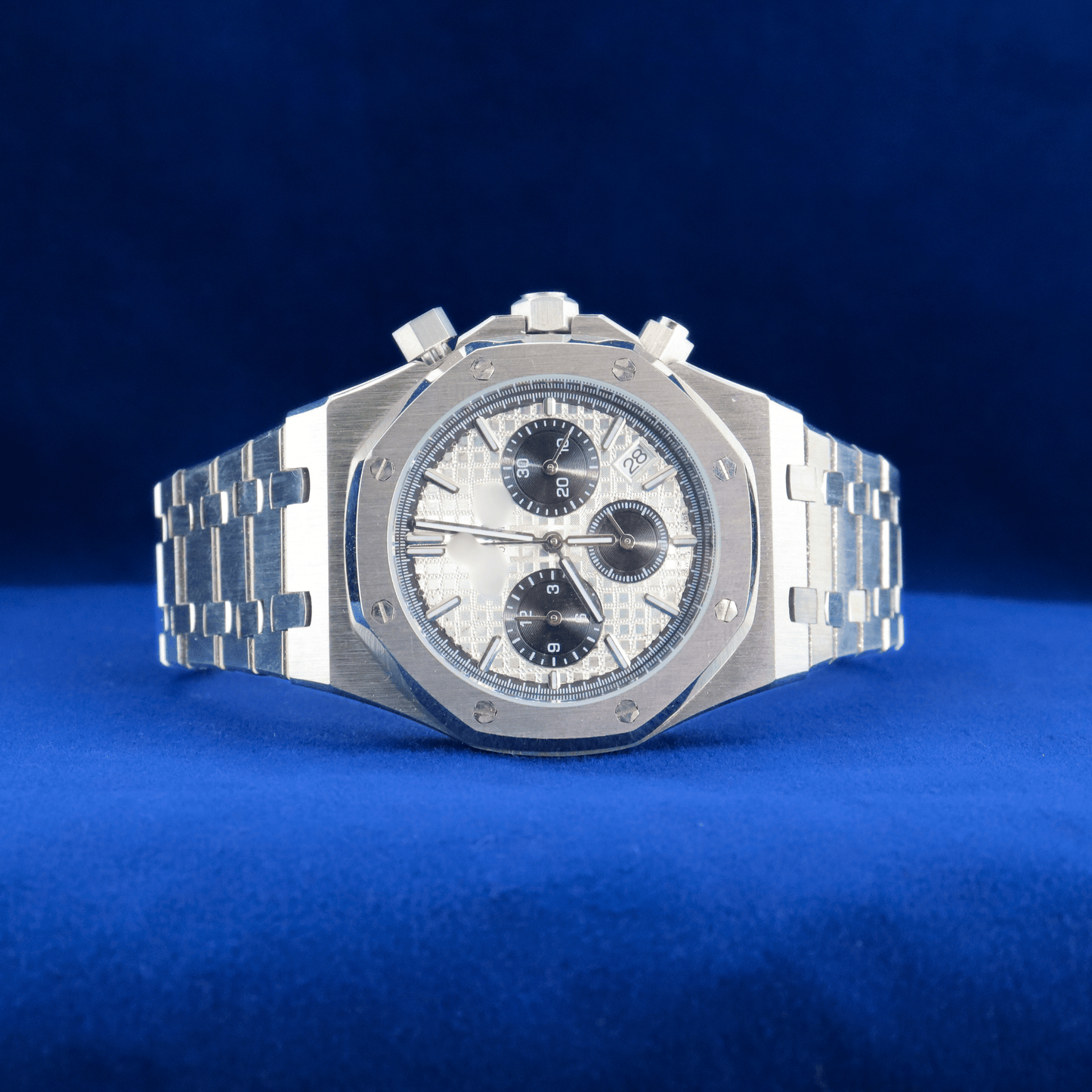Front view of Precision Crafted Steel Sports Watch plain stainless steel watch with a bold and modern design.

