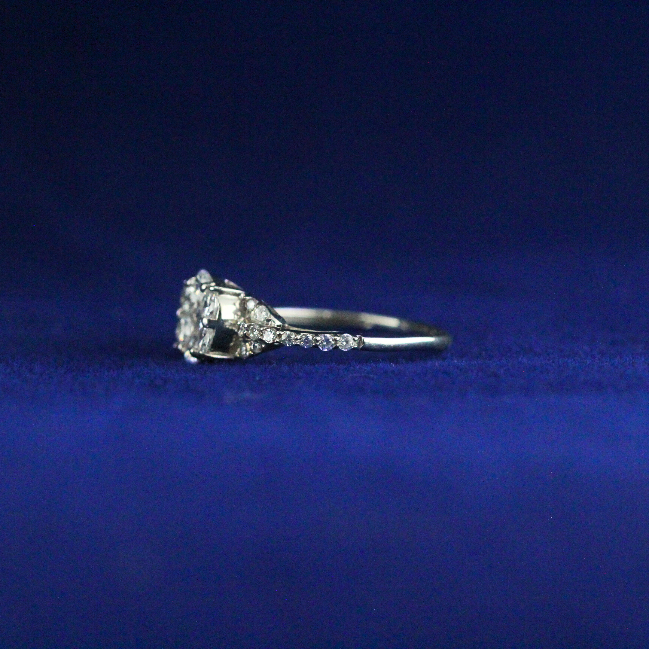 Left side view of Round Cluster Diamond Ring with Moissanite diamonds – Fine jewelry

