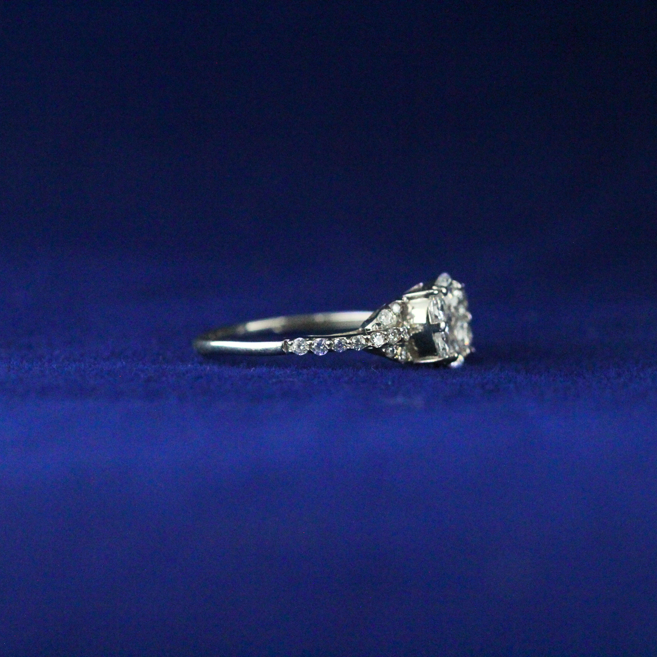 Right side view of Round Cluster Diamond Ring with Moissanite diamonds – Fine jewelry

