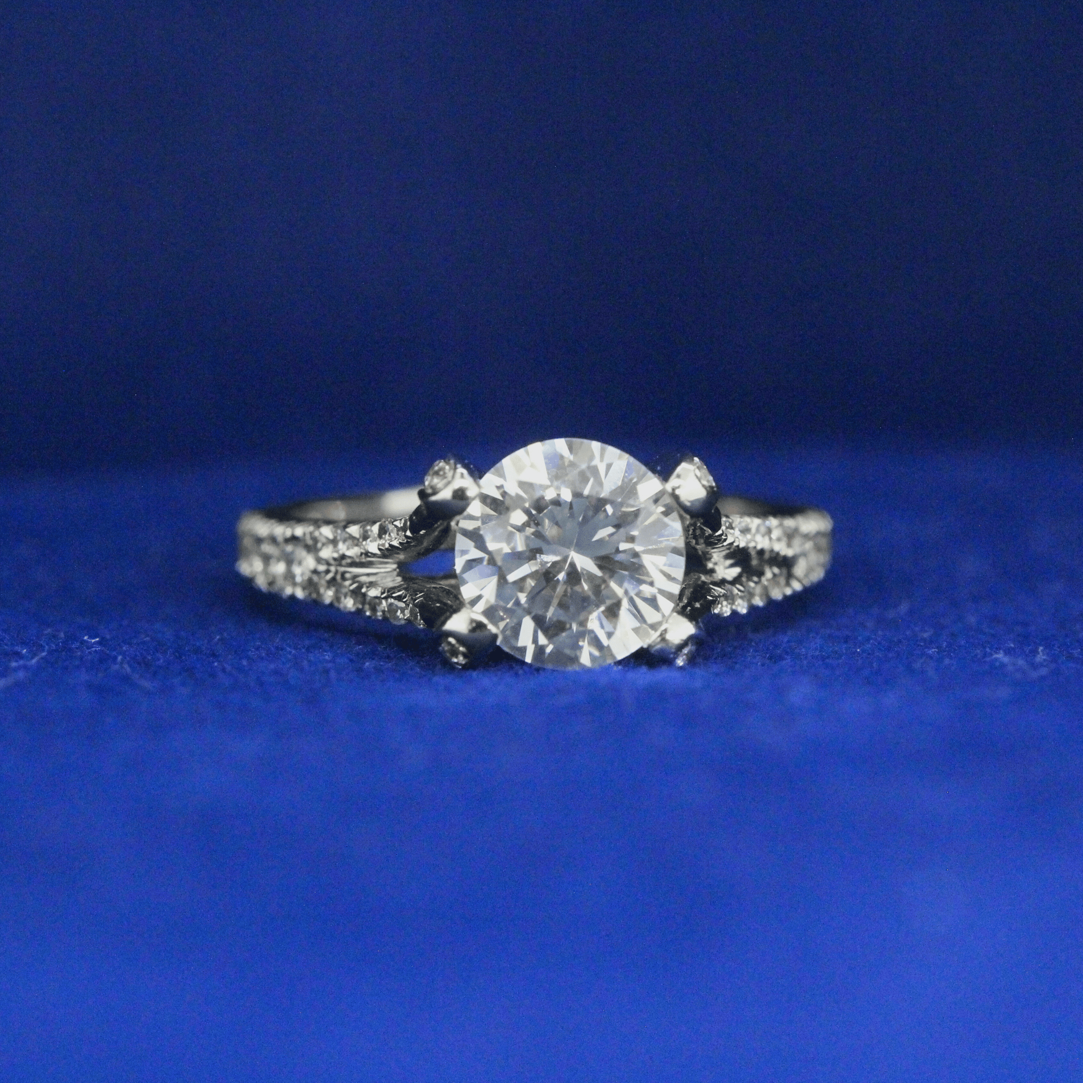 Front view of Round Solitaire Ring with Moissanite diamond – Fine jewelry

