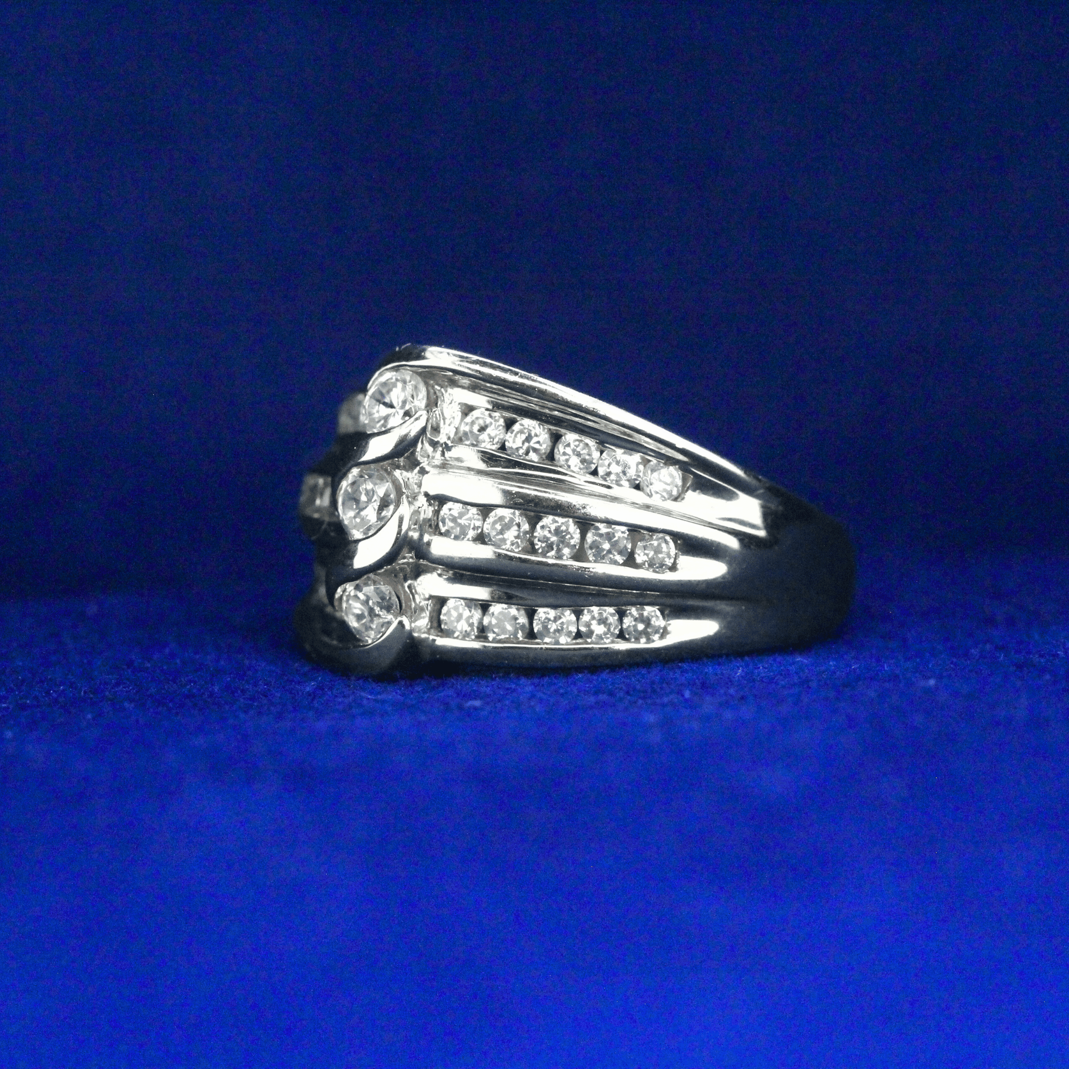 Right side view of Swirl Bridal Ring with Moissanite diamonds – Fine jewelry

