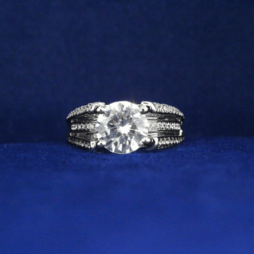 Front view of Three Layer Solitaire Ring with Moissanite diamonds – Fine jewelry

